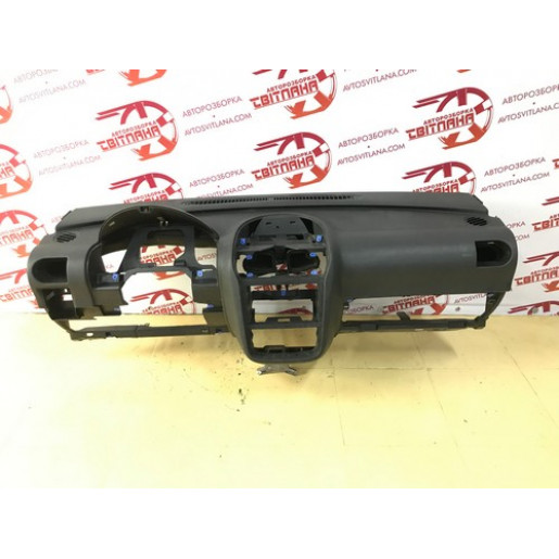 Панель салона передня (торпедо) Opel Combo 2001-2011 09114355